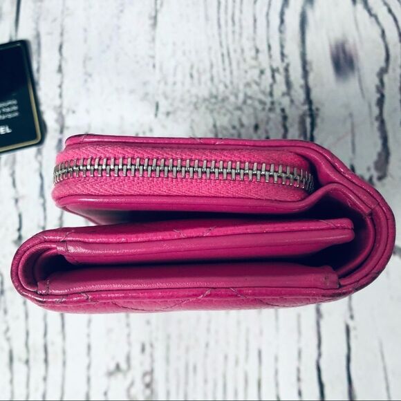Chanel Matelasse Quilted Leather Pink Caviar Trifold Wallet CC Logo & Box/Card - Picture 7 of 13
